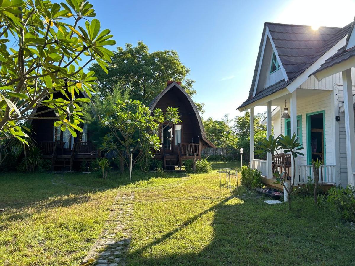 Balakosa Gili Meno Bungalow Esterno foto