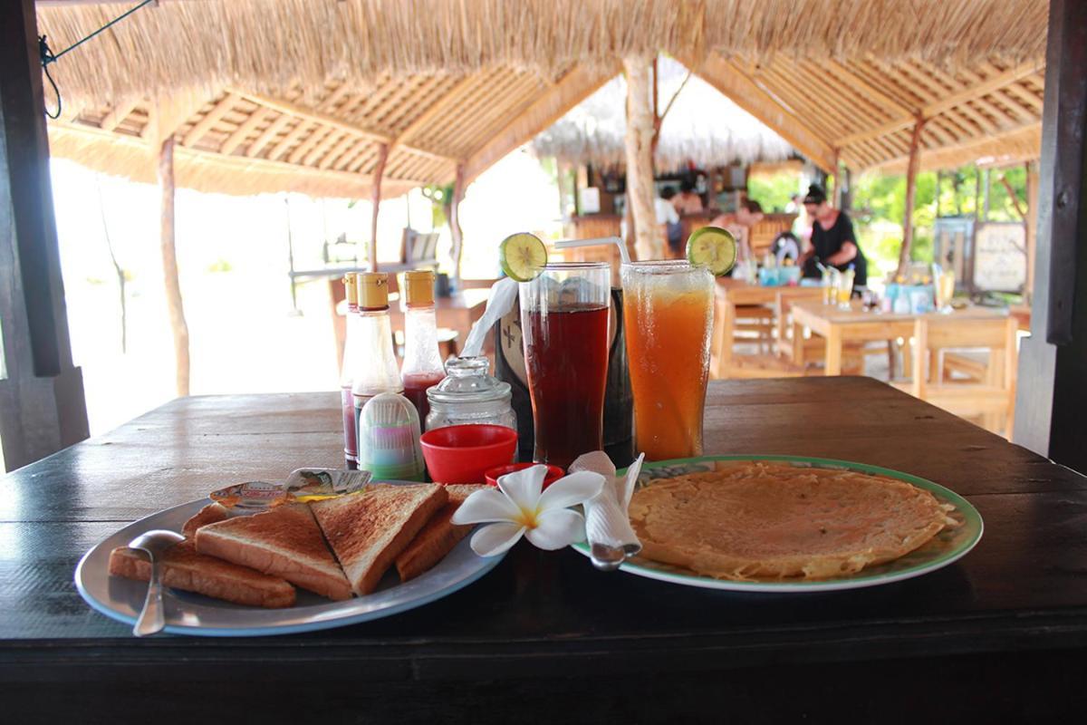 Balakosa Gili Meno Bungalow Esterno foto