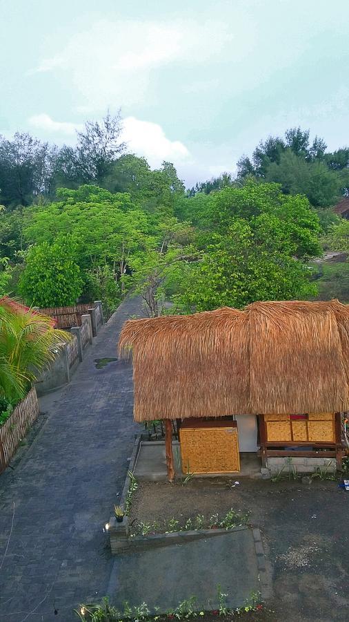 Balakosa Gili Meno Bungalow Esterno foto