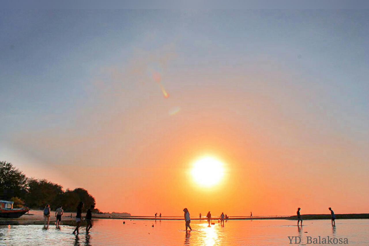 Balakosa Gili Meno Bungalow Esterno foto